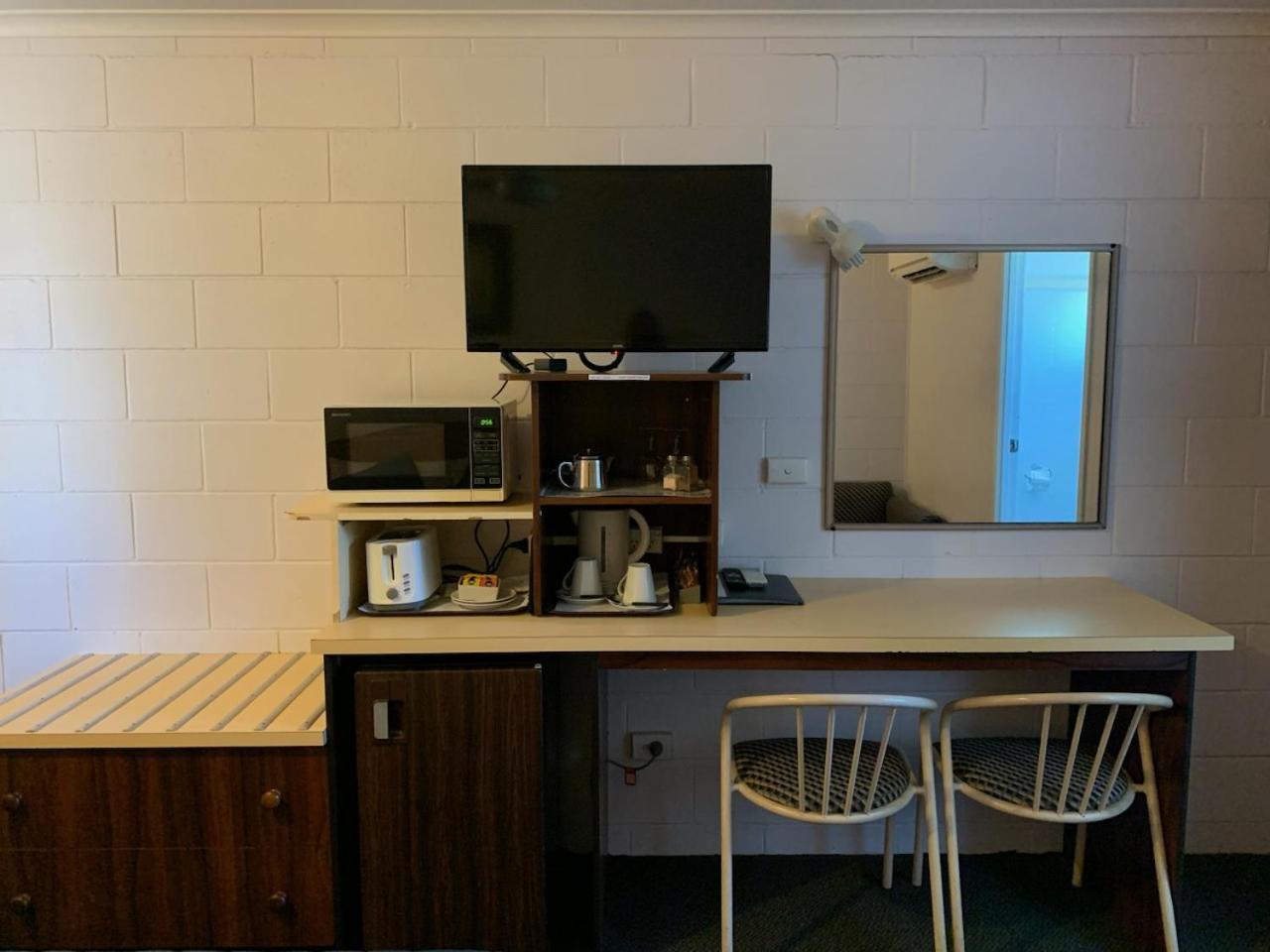 Warrego Motel Charleville Ngoại thất bức ảnh