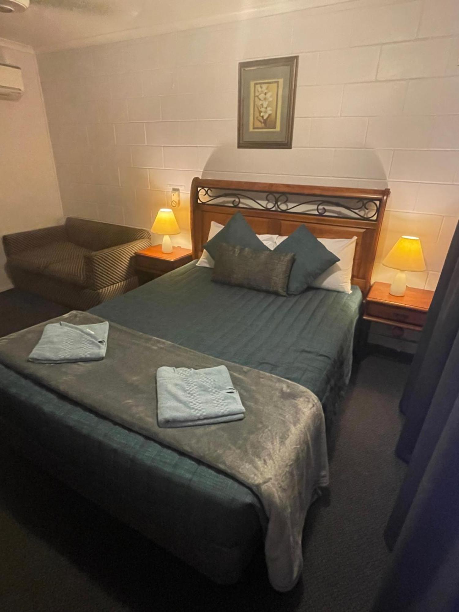 Warrego Motel Charleville Ngoại thất bức ảnh