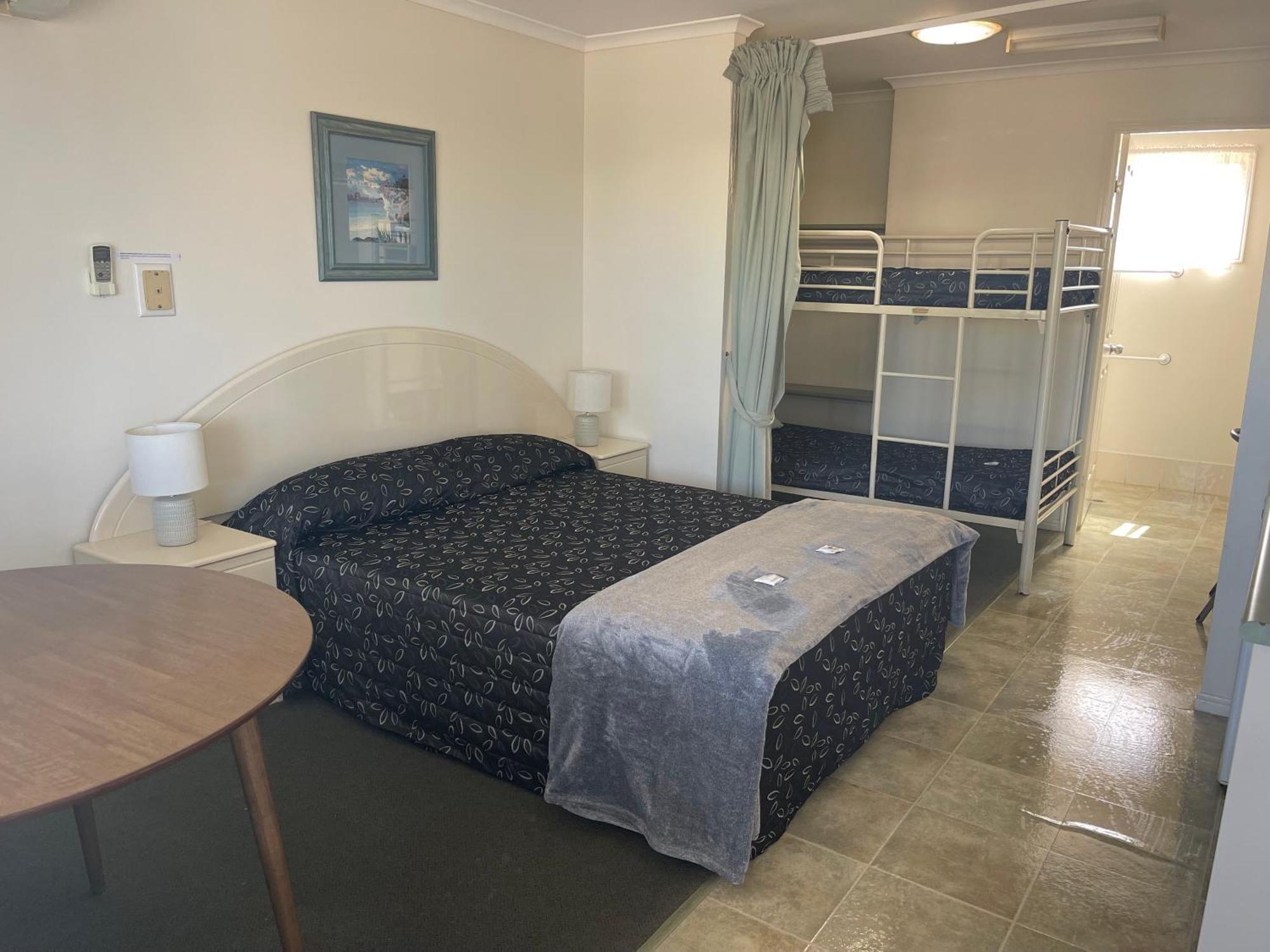 Warrego Motel Charleville Ngoại thất bức ảnh