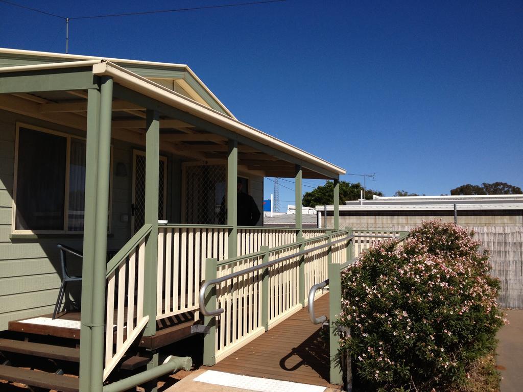 Warrego Motel Charleville Ngoại thất bức ảnh